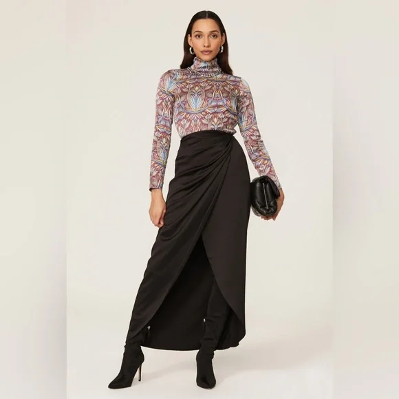 SFIZO Sfizio Art Deco Style Mockneck Top - Picture 6 of 14